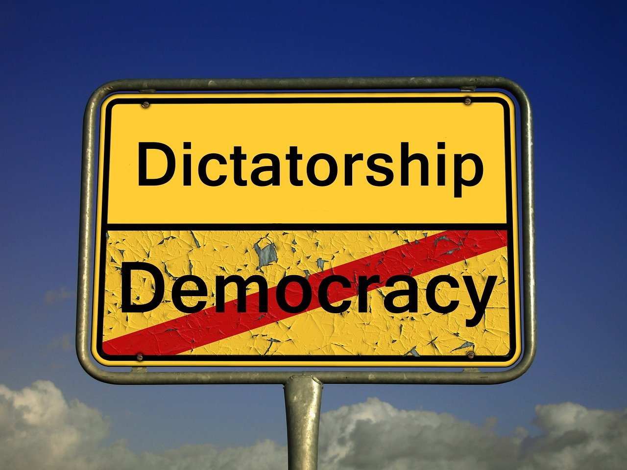 Se nos dice que un país tras otro está abandonando la democracia liberal y abrazando a líderes y partidos autoritarios que afirman hablar en nombre del pueblo. Foto: Pixabay.