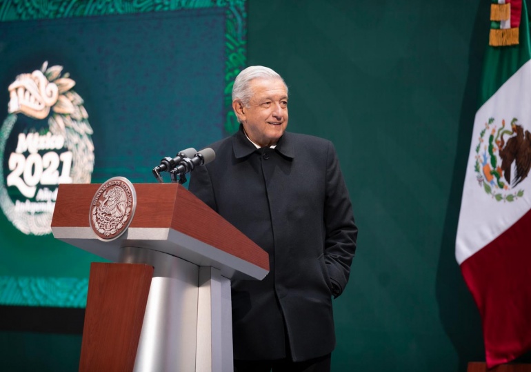Tal vez no sea tan difícil contactar al presidente Andrés Manuel López Obrador | Foto: AMLO