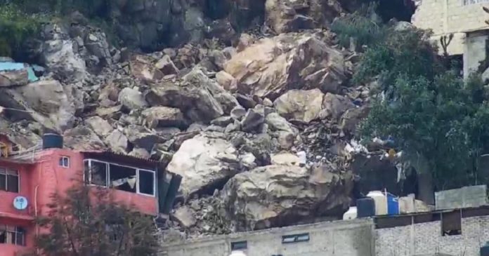 Denuncian-vecinos que-ya-habían-avisado-de-posible-tragedia-en-Cerro-del-Chiquihuite