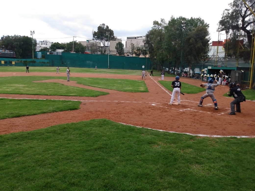 La Liga Maya es uno de los lugares donde se puede aprender béisbol desde pequeño | Foto: Facebook Liga Maya
