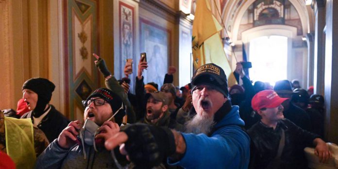 Muchos de los asistentes al asalto al Capitolio el 6 de enero se veían a sí mismos como defensores de la Constitución de Estados Unidos | Foto: Project Syndicate