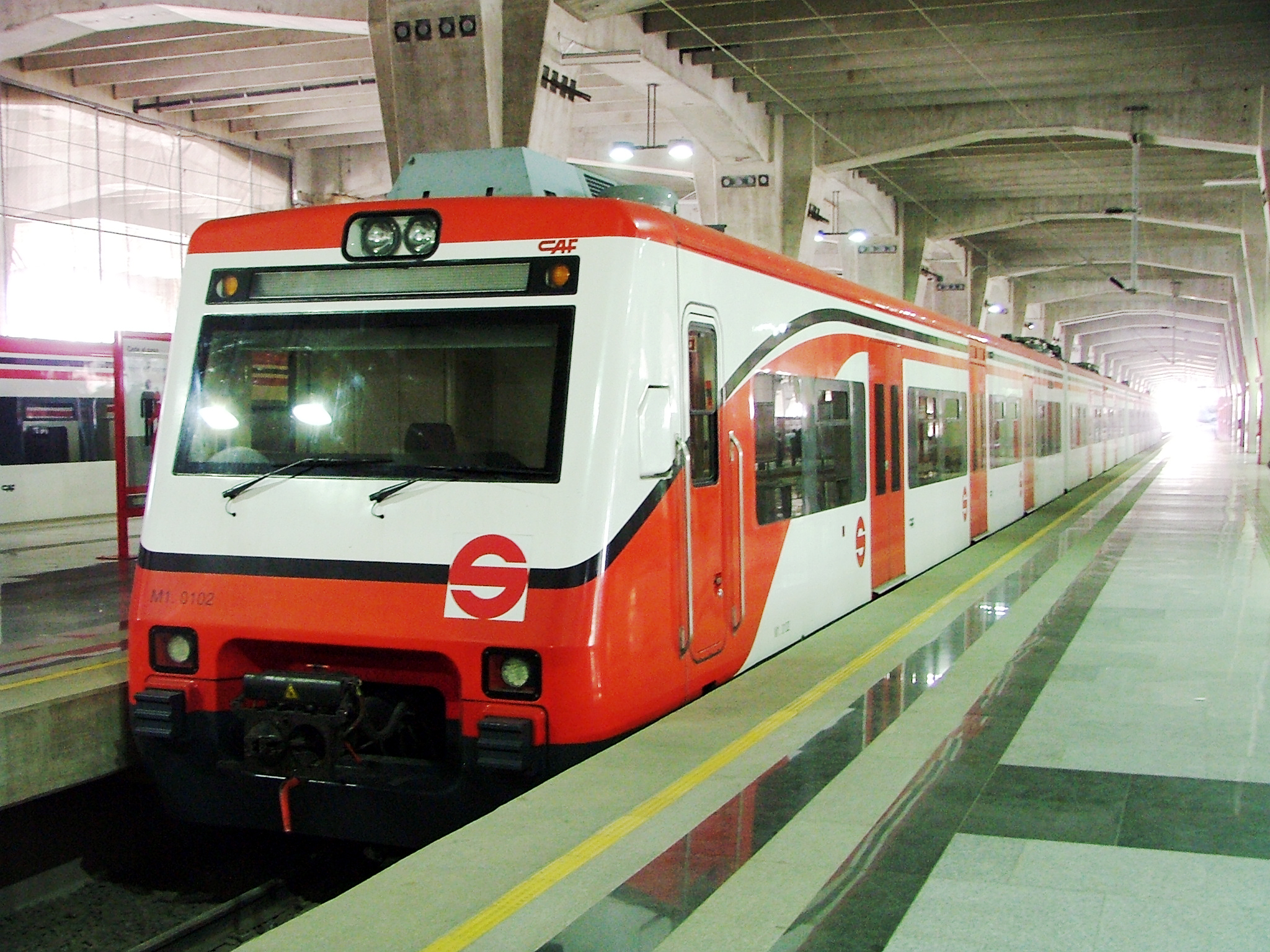 Para 2023 se ampliará el Tren Suburbano para que de la estación Lechería haya una conexión directa al aeropuerto | Foto: Wikipedia