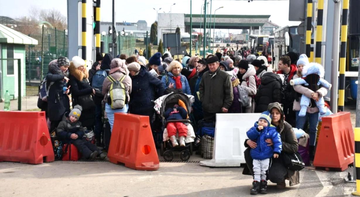 ACNUR-hay-casi-900-mil-refugiados-por-invasión-en-Ucrania