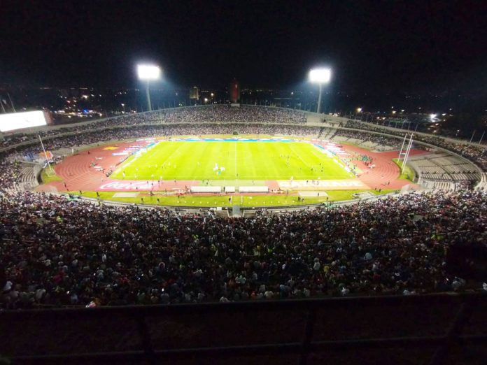 El partido de fútbol quedó suspendido y después se realizó en el estadio Corregidora de Querétaro Foto: Twitter @Gerardoloyo