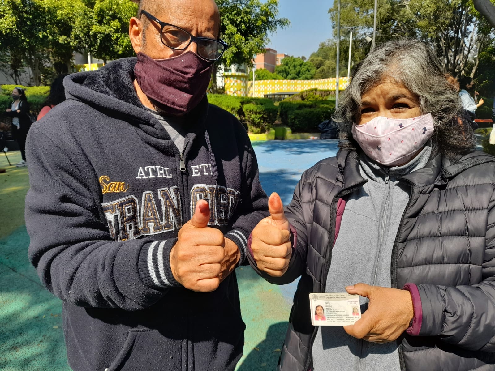 Mercedes y Ramón fueron a votar para expresar su apoyo al presidente AMLO | Foto: Cristina Páez 
