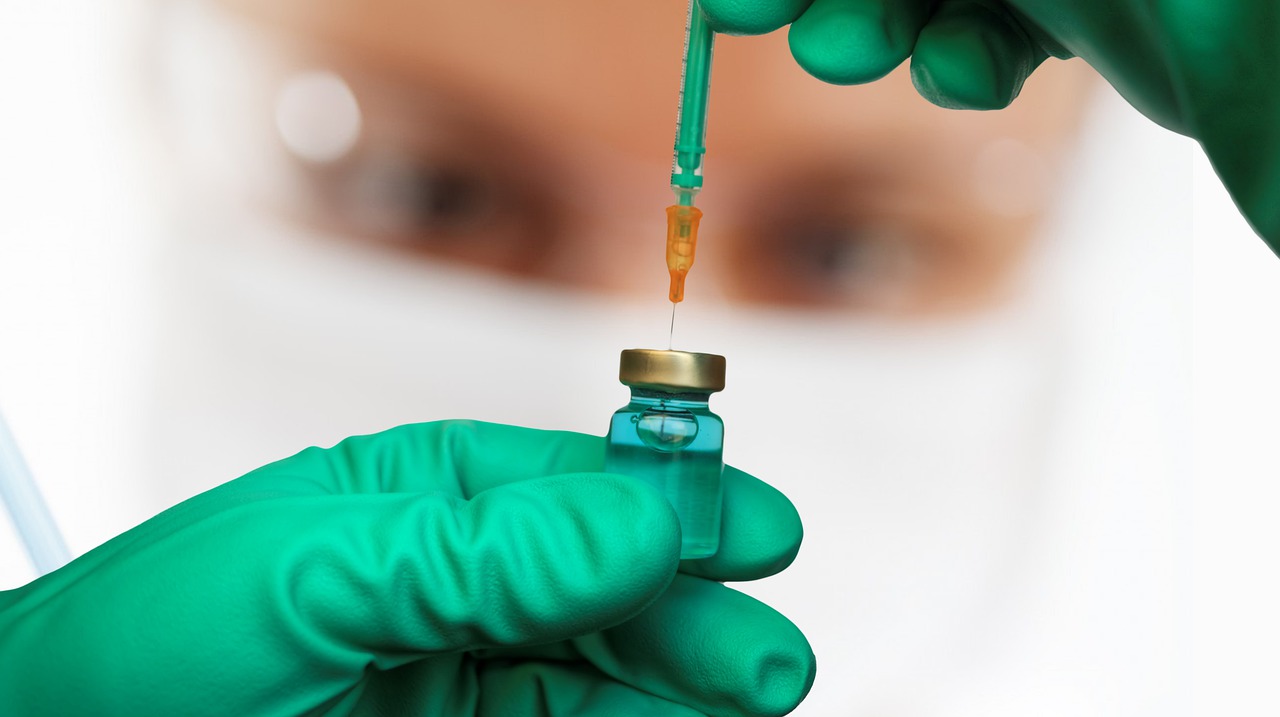 La vacuna contra Covid-19 será aplicada para mayores de 18 años en Edomex | Foto: Pixabay