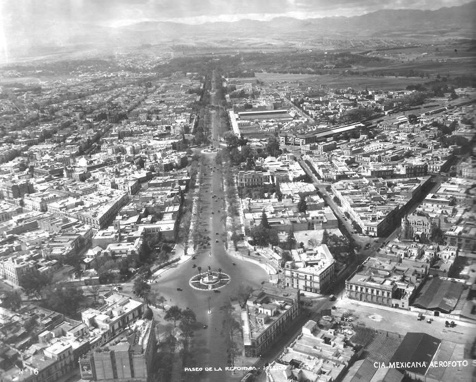 El Paseo de la Reforma era llamado Paseo de la Emperatriz Foto: Twitter 