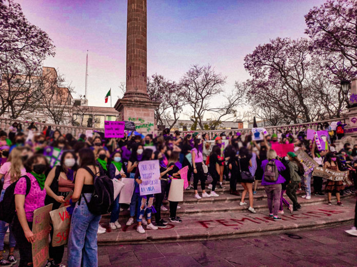 Gobierno de Martín Orozco pone camuflaje a violencia contra la mujer en Aguascalientes portada