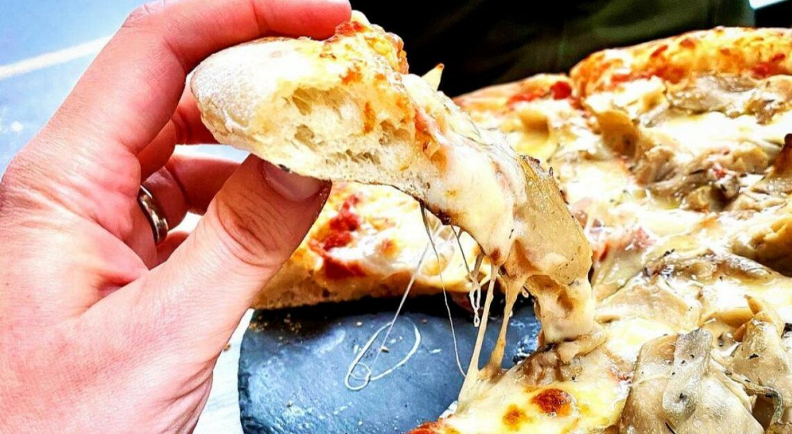 Queso, Queso Y Más Queso En Estas Pizzas De La CDMX - DATANOTICIAS