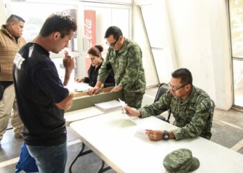 La cartilla es un documento de identificación militar expedida a los mexicanos | Foto: Ayuntamiento de Lerdo