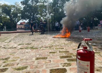 El extintor debe estar instalado en un lugar visible y a una altura de 1.5 metros | Foto: Gobierno de Morelos