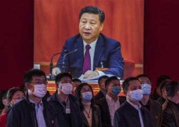 Independientemente de qué altos funcionarios chinos aparezcan en el escenario junto a Xi Jinping en el Congreso del Partido de este mes Foto: Project Syndicate