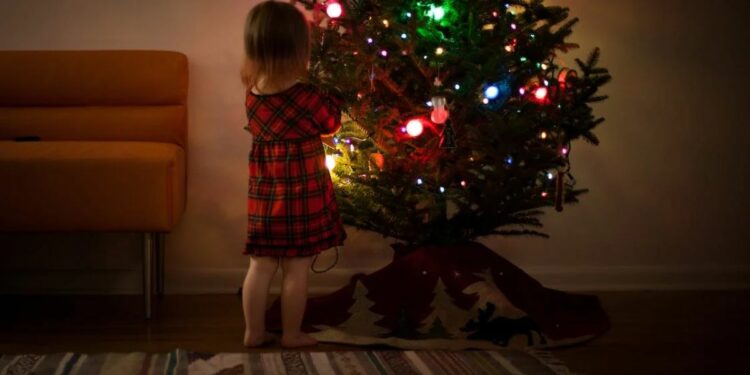 Si tienes pequeños puedes celebrar a lo grande esta Navidad con estos planes que les encantarán. Foto ilustrativa. Pexels.