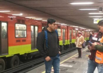 Este lunes permaneció cerrado el tramo afectado por lo que se ofreció servicio provisional con autobuses RTP y trolebuses en la Línea 3 | Foto: Twitter Metro