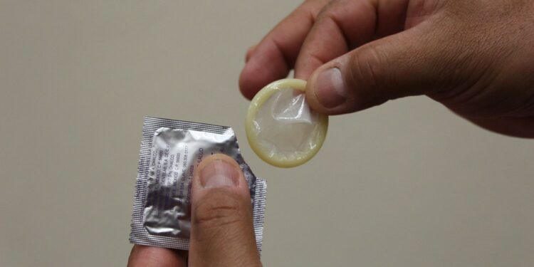 La mayoría de los países de Latinoamérica reporta el aumento de casos en infecciones de transmisión sexual por lo que se fomenta el uso del condón | Foto: Secretaría de Salud Jalisco