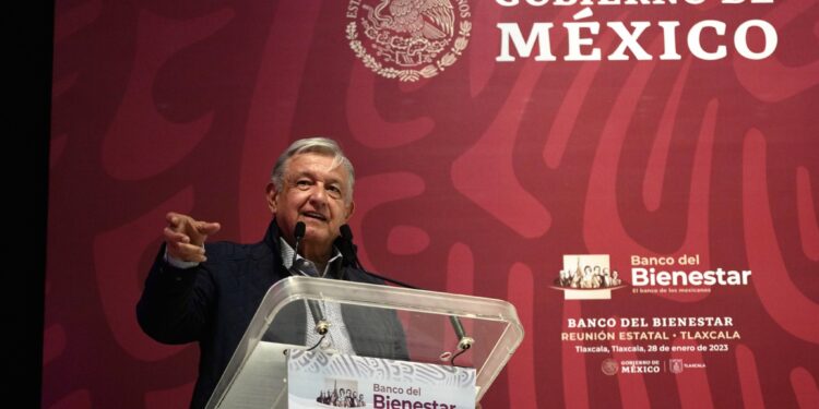 ¿Quién sería presidente de México si el presidente electo no puede? Foto: Facebook Andrés Manuel López Obrador
