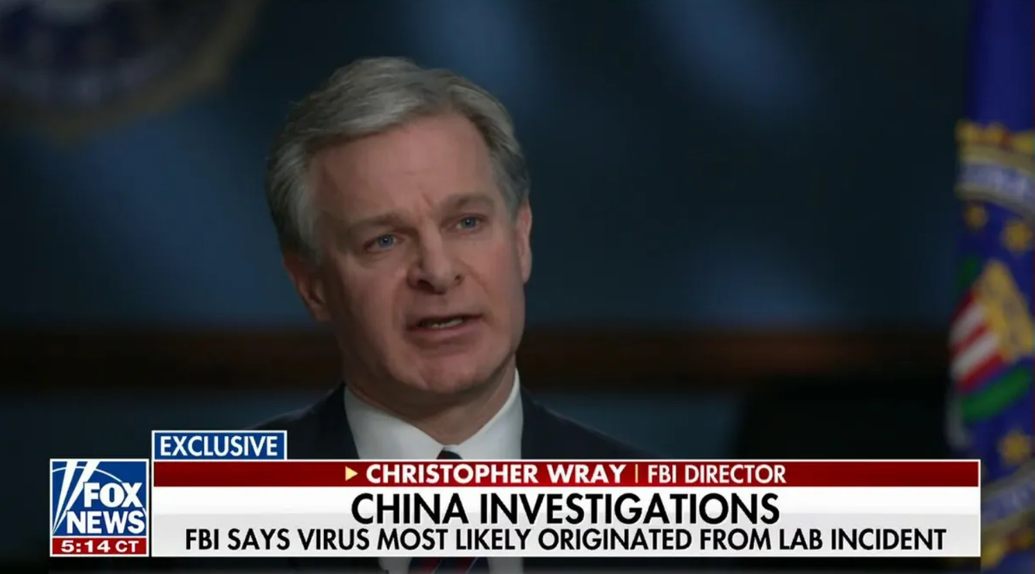 Christopher Wray, director del FBI, ofreció una entrevista a Fox News y señaló que China está interrumpiendo la investigación del origen del COVID-19. FOTO: youtube.com/@FoxNews