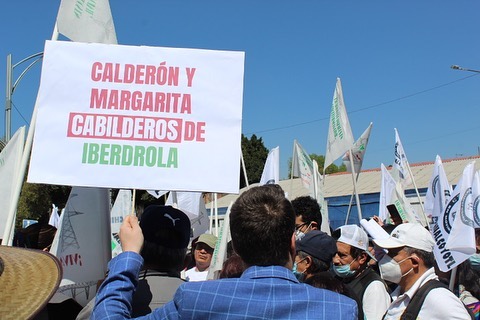 Abraham Mendieta se manifiesta en contra de Iberdrola.