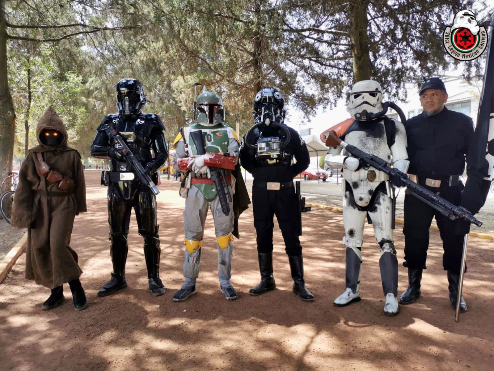 La Legión 501 de Star Wars se caracteriza por portar trajes de muy buena calidad alusivos al Imperio Galáctico. FOTO: Twitter @MexicanGarrison