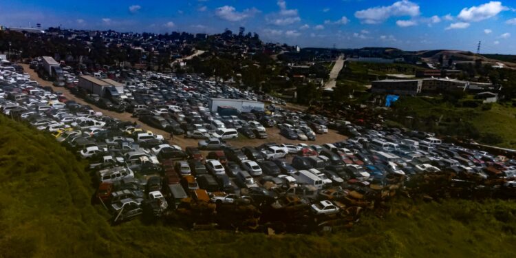 Los autos rematados por el gobierno de Tijuana le cuestan 2 mil 500 pesos a las empresas, pero a los ciudadanos les vale el doble. Foto.  Foto/Abdiel Ortega.