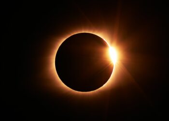 Eclipse solar 2023