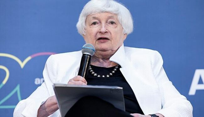 Como presidenta del FSOC, la secretaria del Tesoro, Janet Yellen , también instó al Congreso a promover una legislación para regular las monedas estables denominadas en dólares. Foto: Pixabay.
