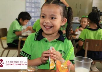 alimentos-escolares-cdmx-desayunos-y-comida