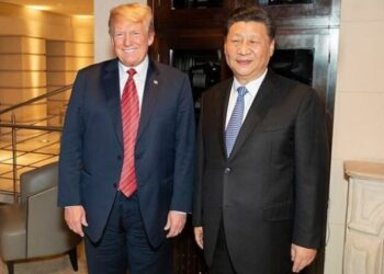 La postura oficial de las autoridades chinas es que un mayor cierre de los mercados estadounidenses –lo que es más probable si Trump gana– obligaría a China a redoblar sus esfuerzos por fortalecer sus propios mercados de consumo y orientarse hacia otros mercados extranjeros. Foto: Wikimedia.